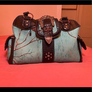Carry conceal moonshine camo purse